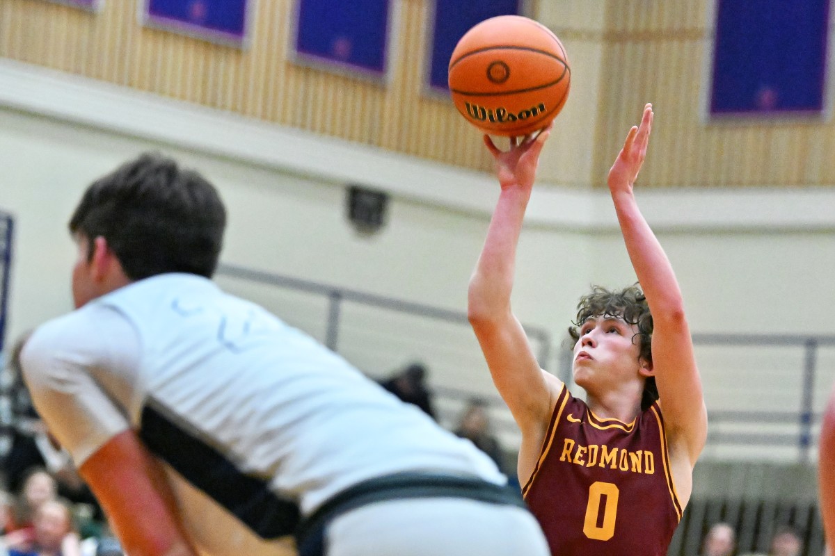 a Wilsonville Redmond 5A Oregon boys basketball quarterfinal 2024 Leon Neuschwander 46